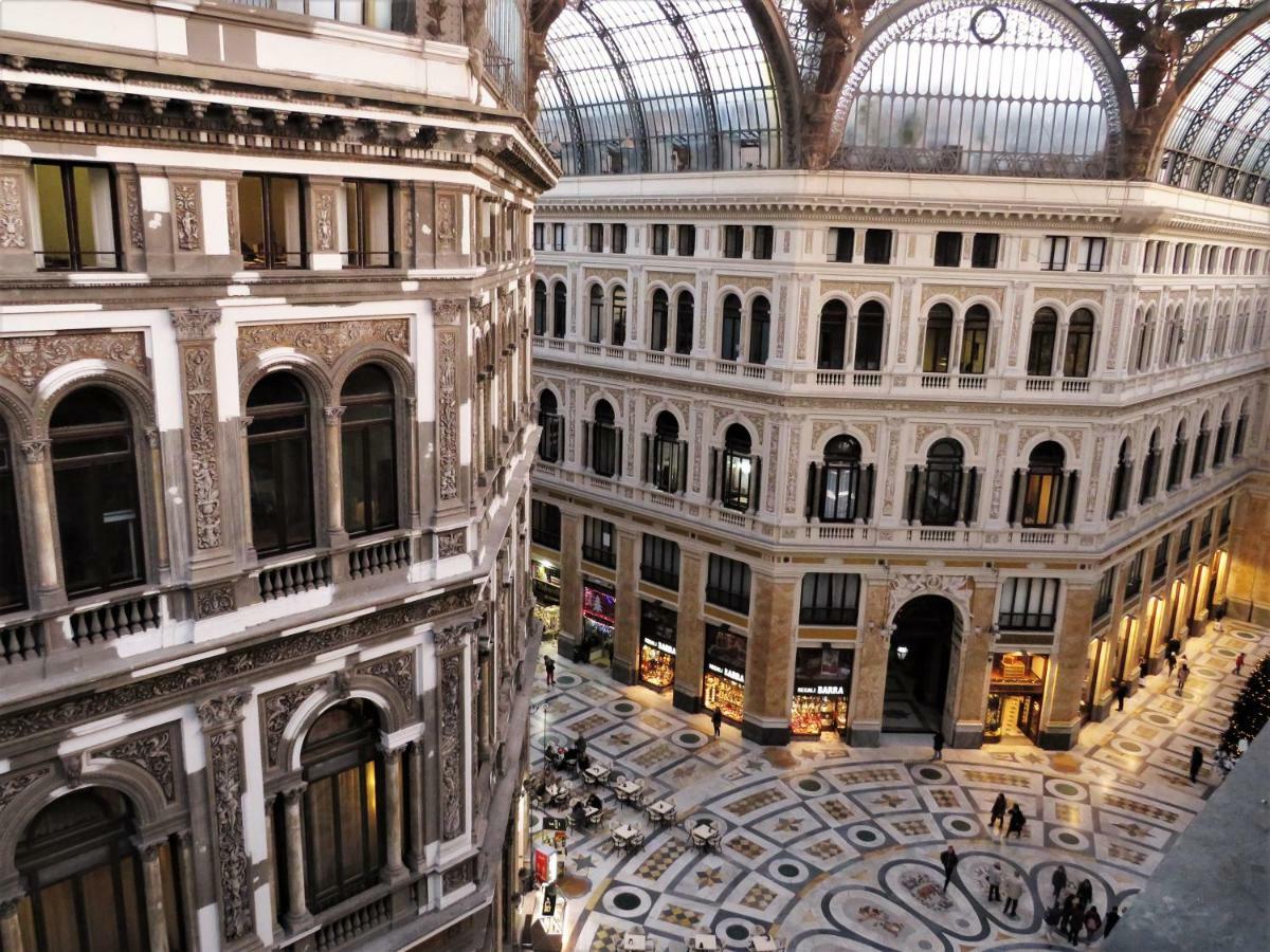 Domus Sibyllina, Galleria Umberto I Neapol Zewnętrze zdjęcie